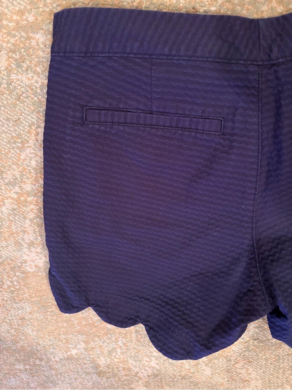 Lilly Pulitzer Buttercup Shorts Scalloped Hem Navy Size 4 - Picture 7 of 9